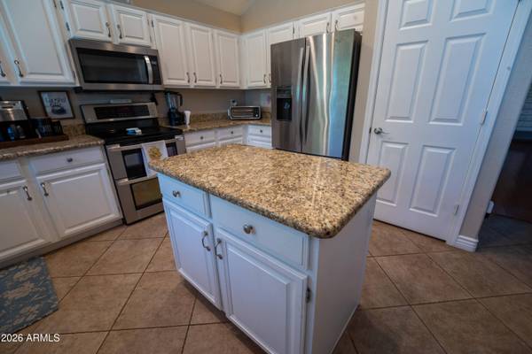 324 E ARABIAN Drive, Gilbert, AZ 85296