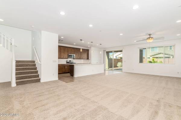 9120 W ROMA Avenue, Phoenix, AZ 85037