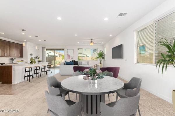 9120 W ROMA Avenue, Phoenix, AZ 85037