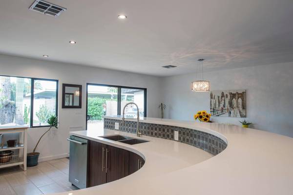 3732 E Glenrosa Avenue, Phoenix, AZ 85018