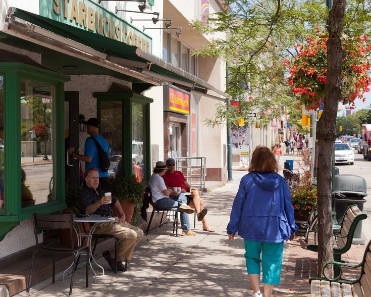 Oakville neighbourhoods grouped by lifestyle, commute and home style