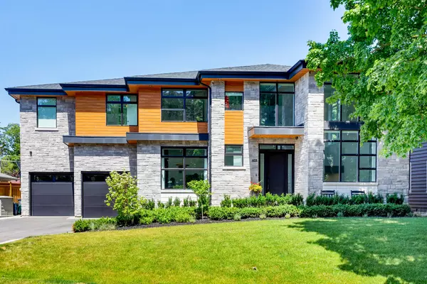 459 Smith Ln, Oakville, ON L6L 4X1