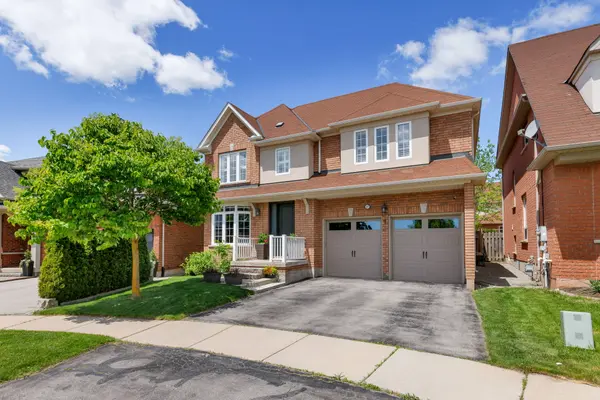 2277 Blue Oak Cir, Oakville, ON L6M 5J4