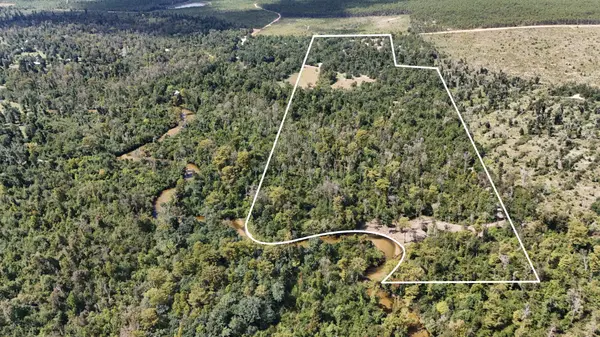 5593 Porter Pond Rd, Youngstown, FL 32466