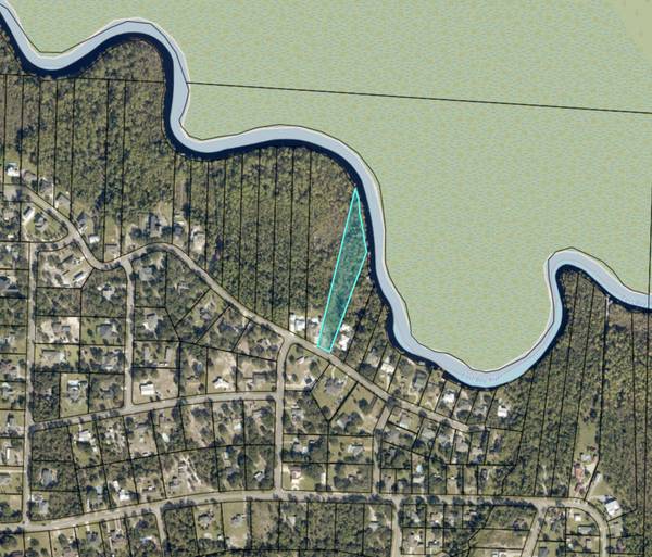 8756 Sand Pine Drive, Navarre, FL 32566