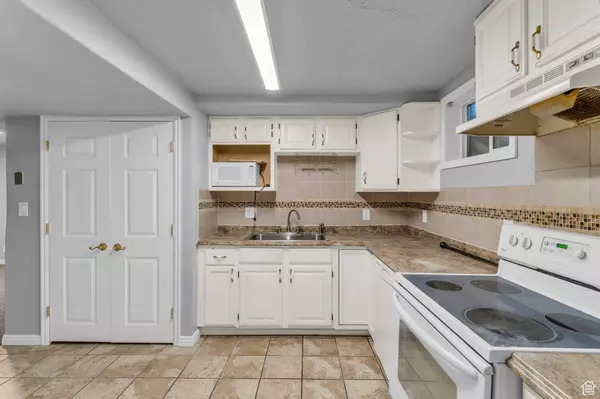 2579 W 5780 S, Taylorsville, UT 84129