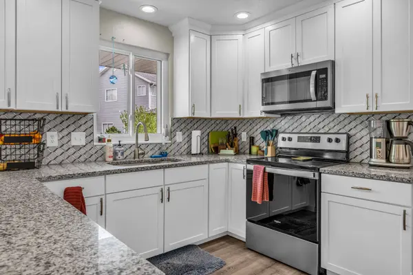 486 W 350 S, Layton, UT 84041