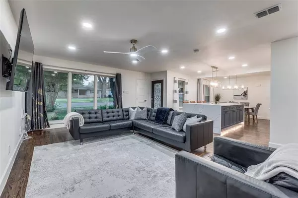 9026 Livenshire Drive, Dallas, TX 75238