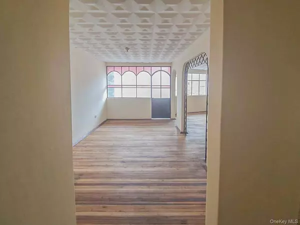 271 C. Escultor Ayabaca, Cuenca, Ecuador, Other, 010208