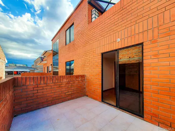 Pa. Milchichig 172/L:9 Cuenca, Ecuador, Call Listing Agent, 010209