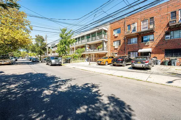 53-37 97 ST, Corona, NY 11368