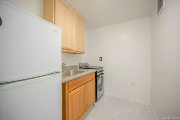53-37 97 ST, Corona, NY 11368