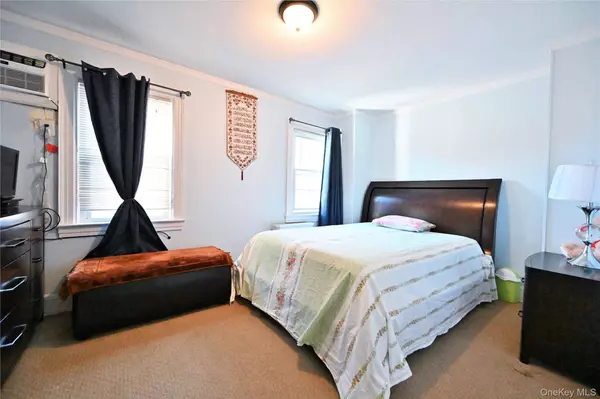 40-29 81 ST, East Elmhurst, NY 11373