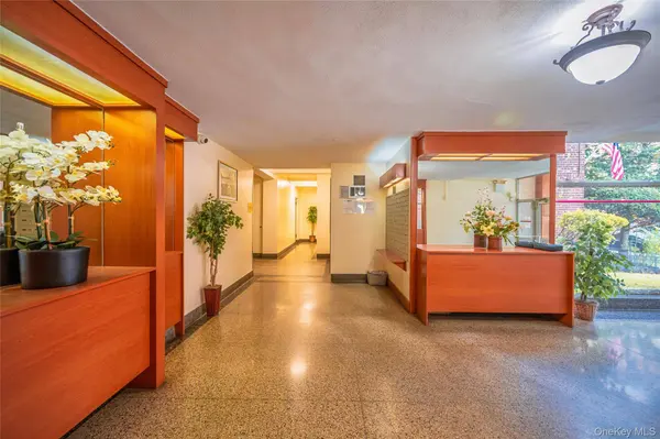 33-44 Junction BLVD #2V, Jackson Heights, NY 11372