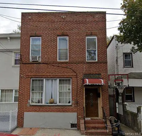 37 Montauk AVE