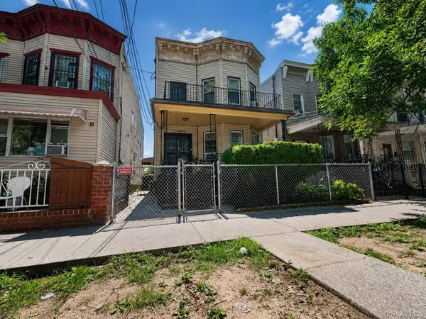 97-10 34 Ave