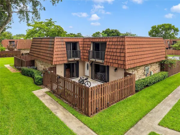4167 Forest Hill Dr, Cooper City, FL 33026