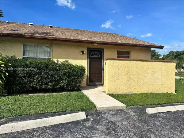 401 NW 43rd St #0, Deerfield Beach, FL 33064