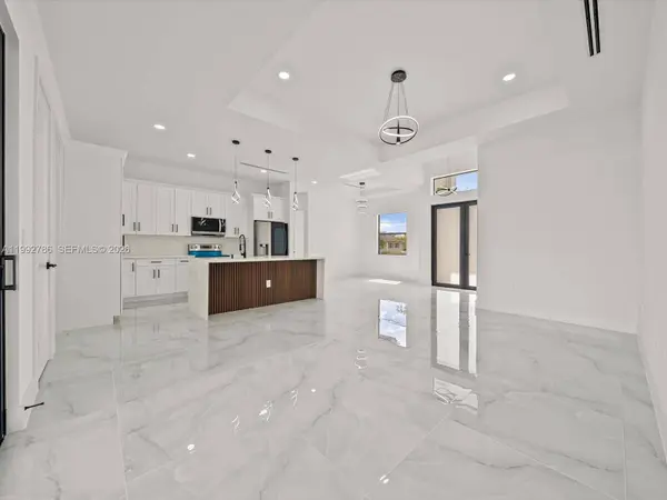 735 Chavers St, Lehigh Acres, FL 33974