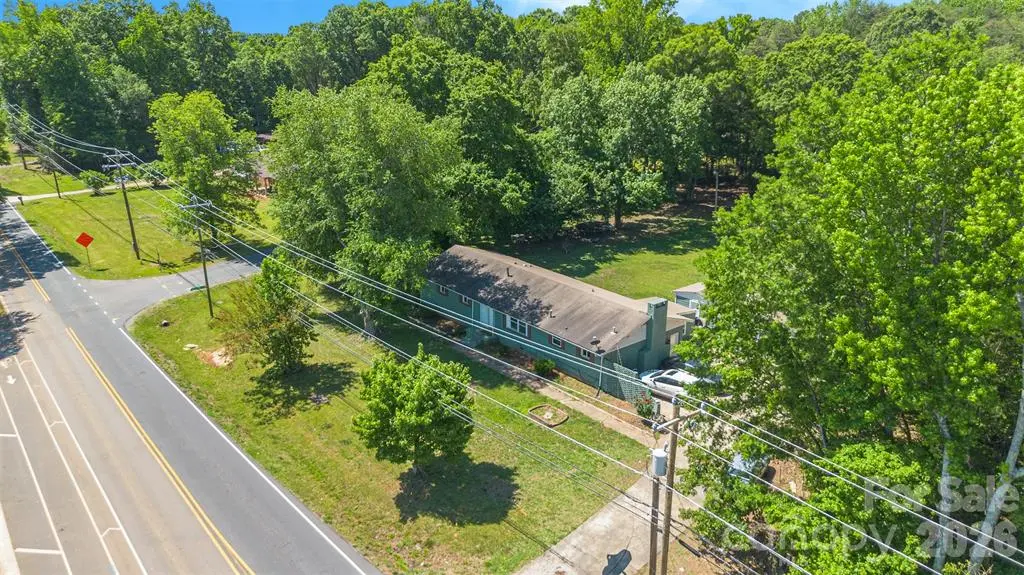 3501 Shopton Rd, Charlotte, NC 28217-2934