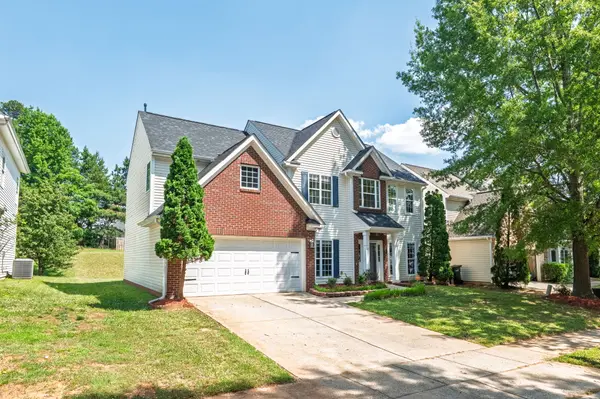 2508 Oakdale Creek Ln, Charlotte, NC 28216-5814