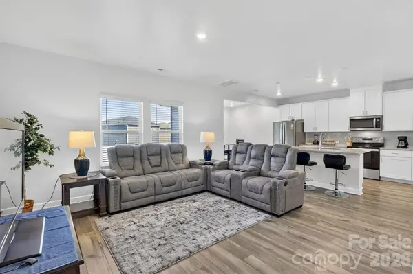 1009 Jeffery Dean Ct, Albemarle, NC 28001-8823