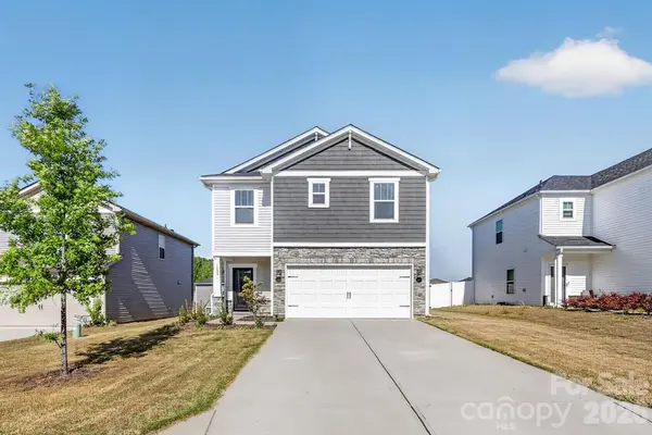 1009 Jeffery Dean Ct, Albemarle, NC 28001-8823