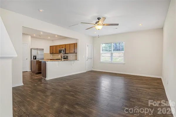 7019 Thornrose Dr, Charlotte, NC 28210-6050