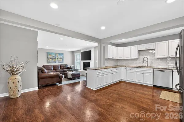 3231 WINDOROW LN, Matthews, NC 28001