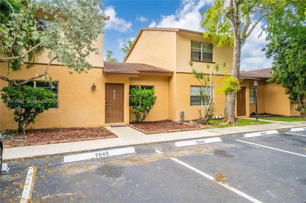 7045 W Sunrise Blvd #7045, Plantation, FL 33313