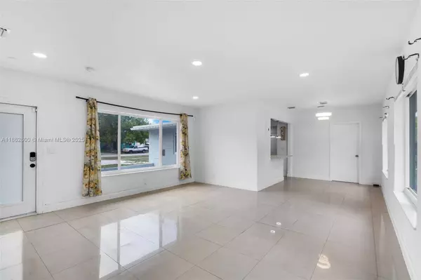 640 E Melrose Cir, Fort Lauderdale, FL 33312