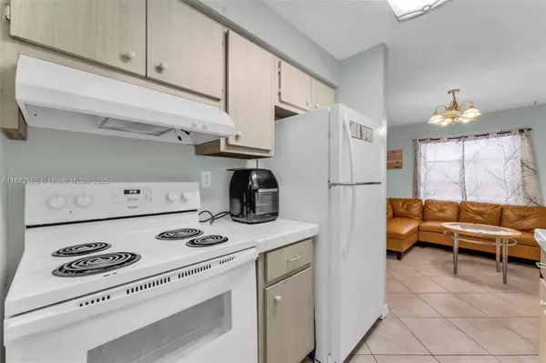 820 SW 12th Ct #820, Fort Lauderdale, FL 33315