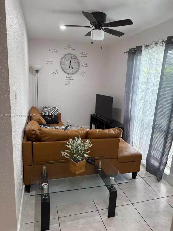 824 SW 12th Ct #824, Fort Lauderdale, FL 33315