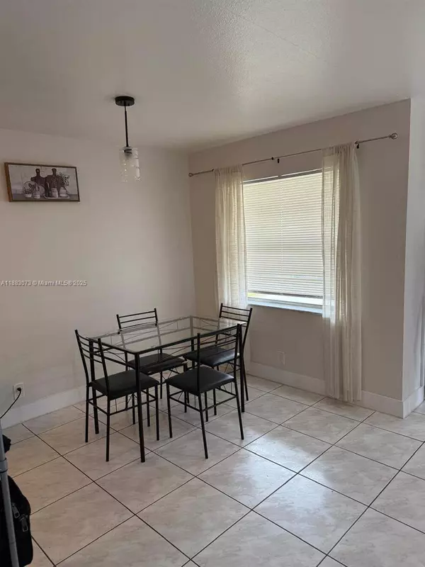 826 SW 12th Ct #1, Fort Lauderdale, FL 33315