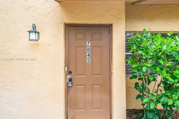 7045 W Sunrise Blvd #7045, Plantation, FL 33313