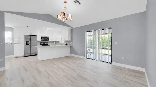 10520 NW 41st St #10520, Coral Springs, FL 33065