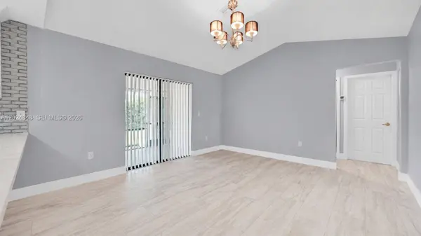 10520 NW 41st St #10520, Coral Springs, FL 33065