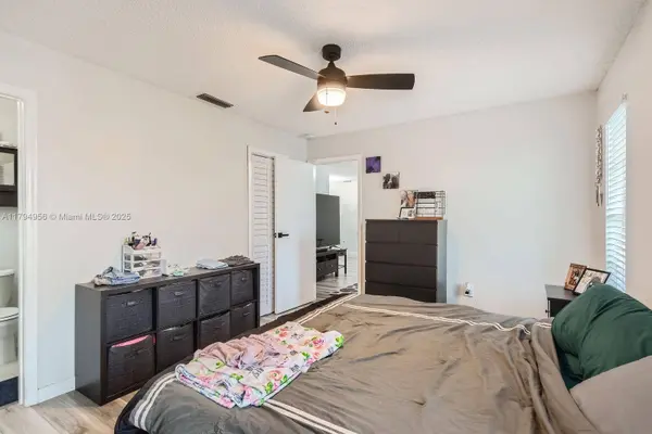 4220 NW 114th Ave, Sunrise, FL 33323