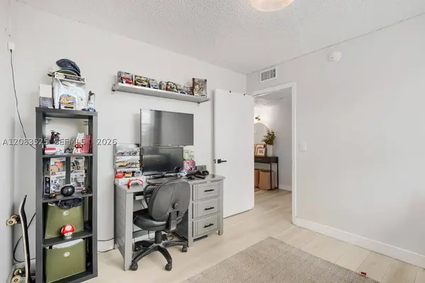 9311 Orange Grove Dr #316, Davie, FL 33324