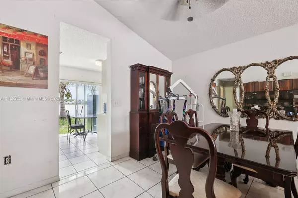 3120 NW 203rd Ter, Miami Gardens, FL 33056