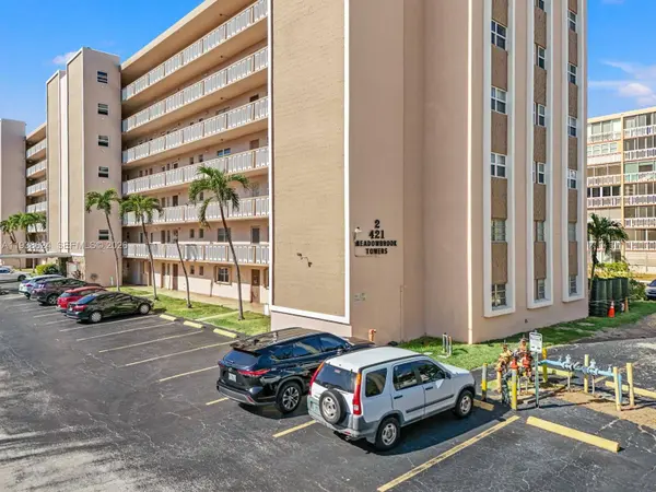 421 NE 14th Ave #405, Hallandale Beach, FL 33009