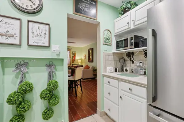 6260 NE 18th Ave #823, Fort Lauderdale, FL 33334