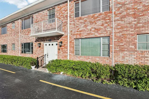 310 S Cypress Rd #730, Pompano Beach, FL 33060
