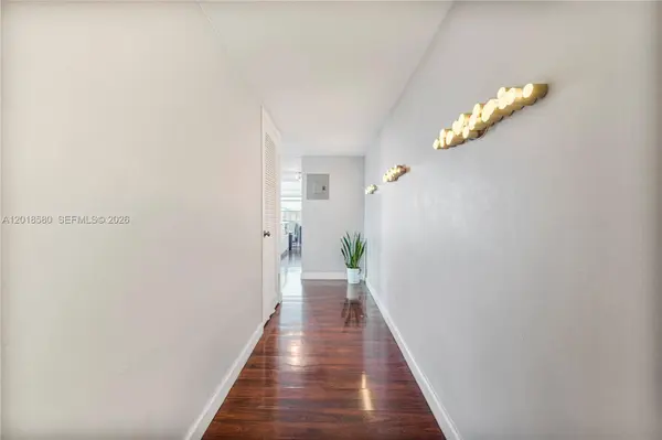 18011 Biscayne Blvd #705, Aventura, FL 33160