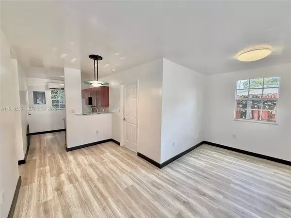 1001 NW 23rd Ct #Rear, Miami, FL 33125