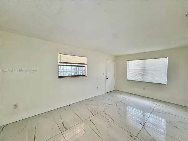 950 NW 109th St #950, Miami, FL 33168