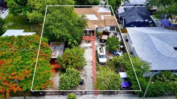 1053 NE 128th St, North Miami, FL 33161