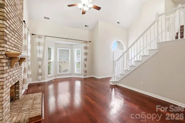 11323 Laurel View DR, Charlotte, NC 28273