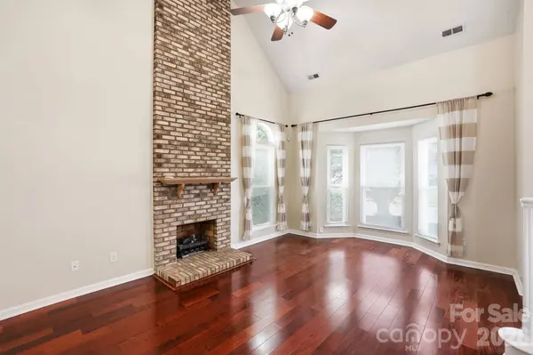 11323 Laurel View DR, Charlotte, NC 28273