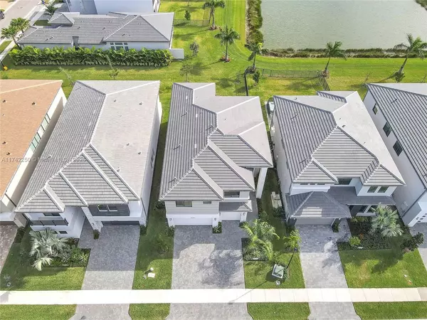 Boca Raton, FL 33434-5800,20284 Bandon Dunes Rd